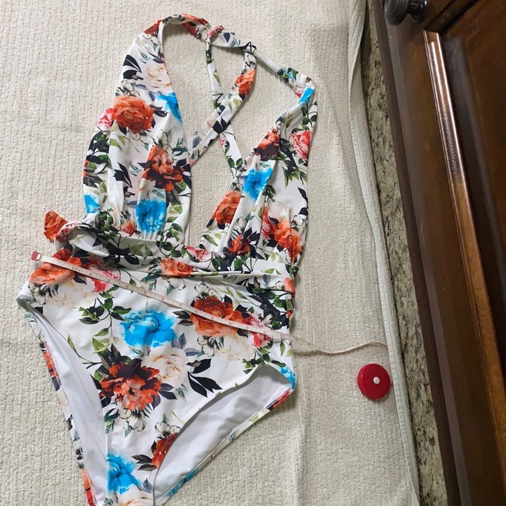 NWT CUPSHE one piece swimsuit